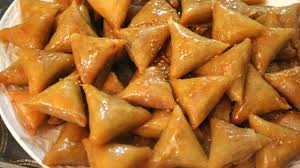 بريوات باللوز